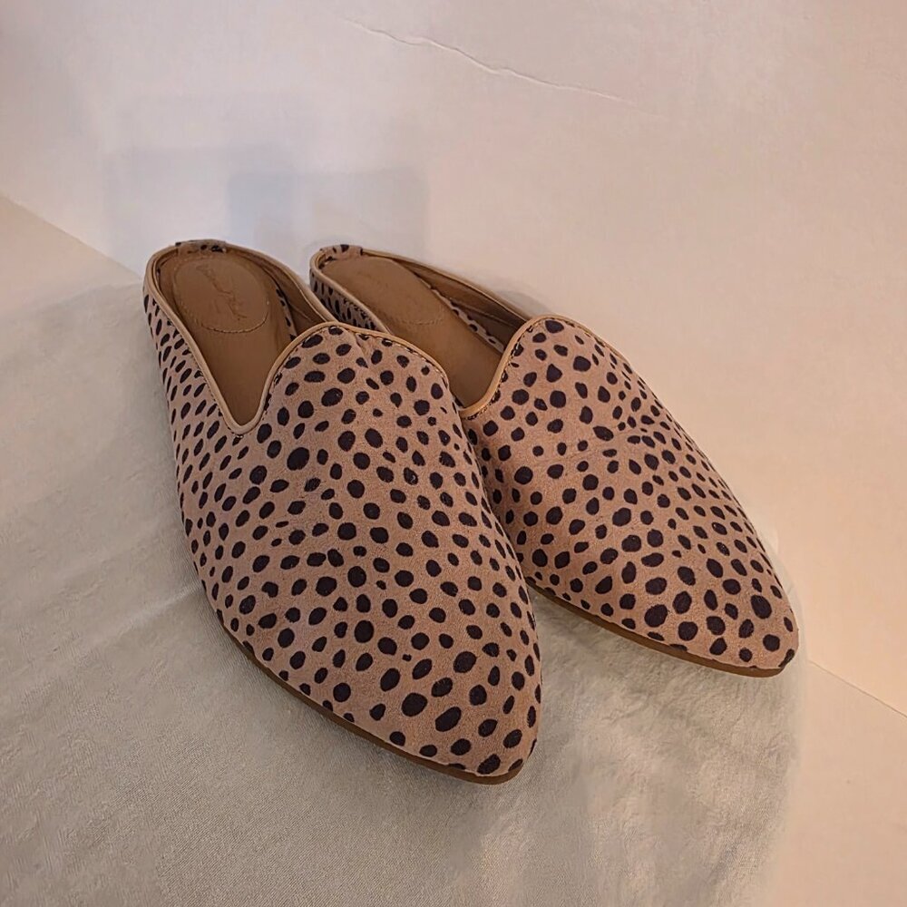 Universal Thread women's animal print slip-on flat shoe , size 6.5. - Picture 3 of 8
